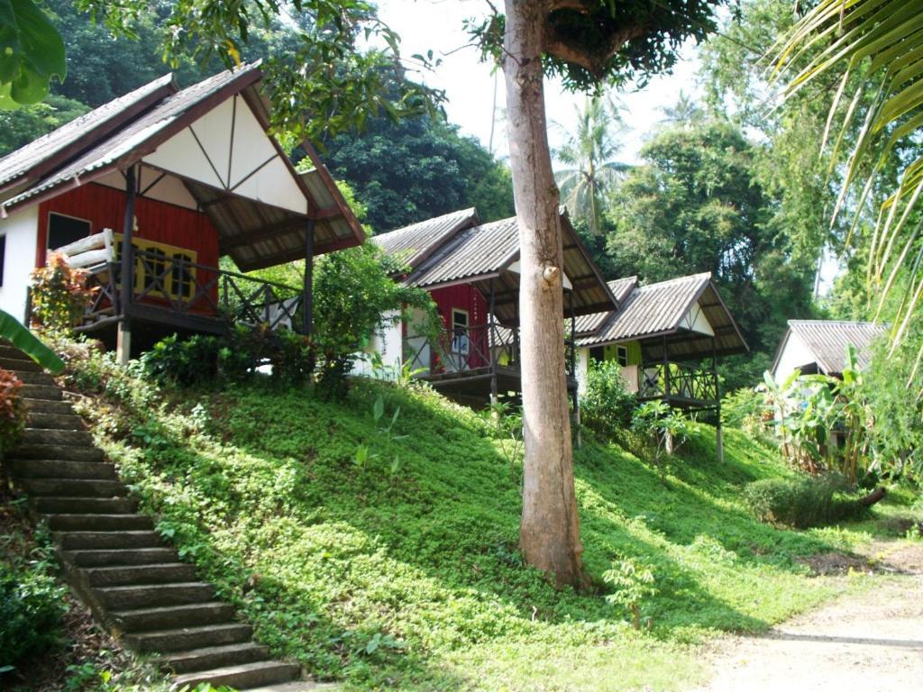 Ao Pong Resort Koh Mak Exterior photo